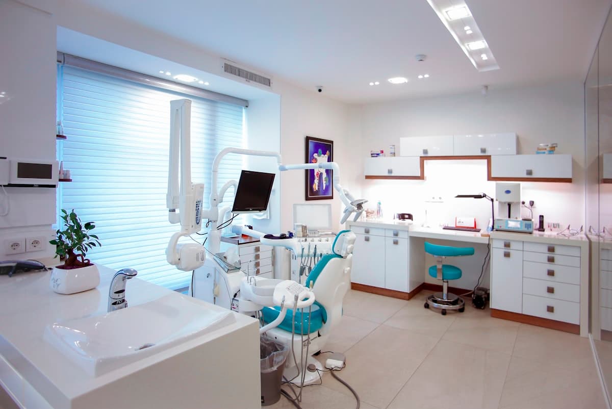General dentistry treatment room